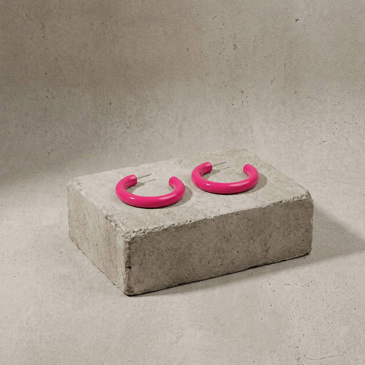 Rounded Fuchsia Pink Lacquered jewellery horn hoop earring