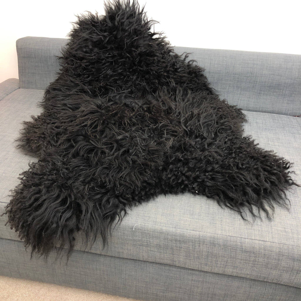 Icelandic Sheepskin Natural Curly Natural Black XL