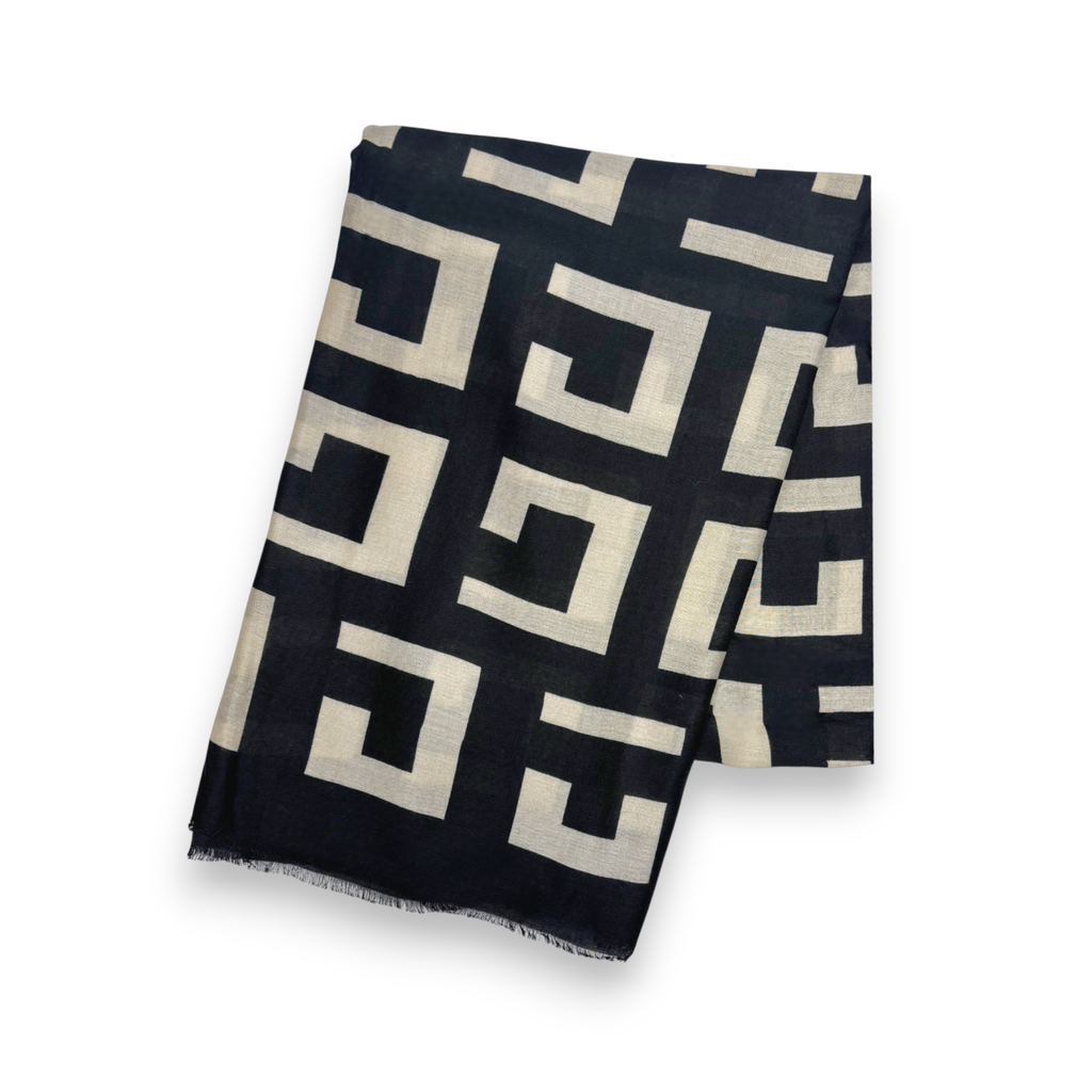 Big Geometrical Print Scarf