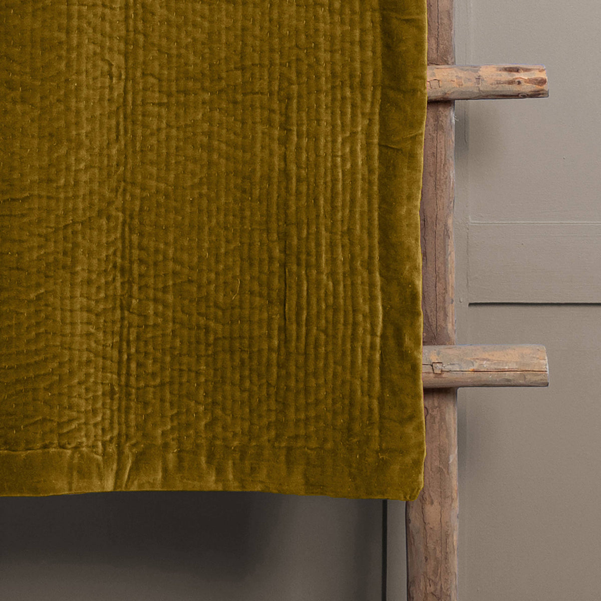 Haze Velvet Quilted Throw Mustard