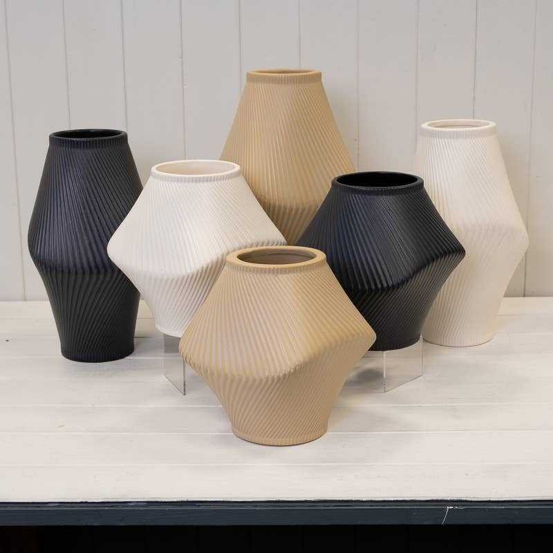 Short Graphite Sculptural Ribbed Vase in black