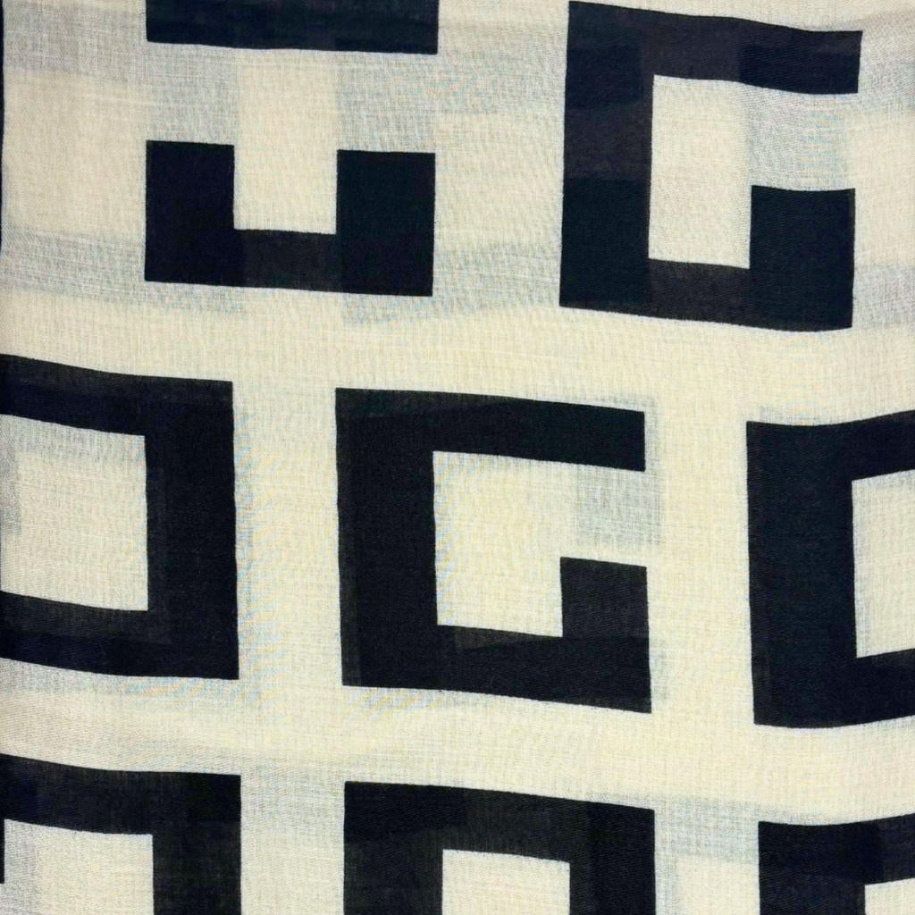 Big Geometrical Print Scarf