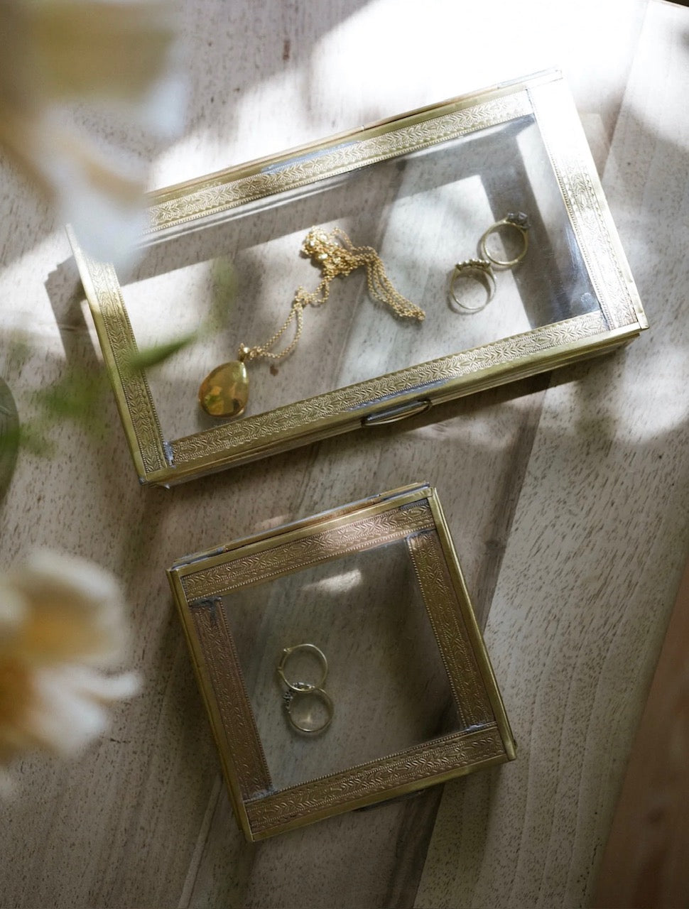 Decorative Glass box  (in cotton bag)