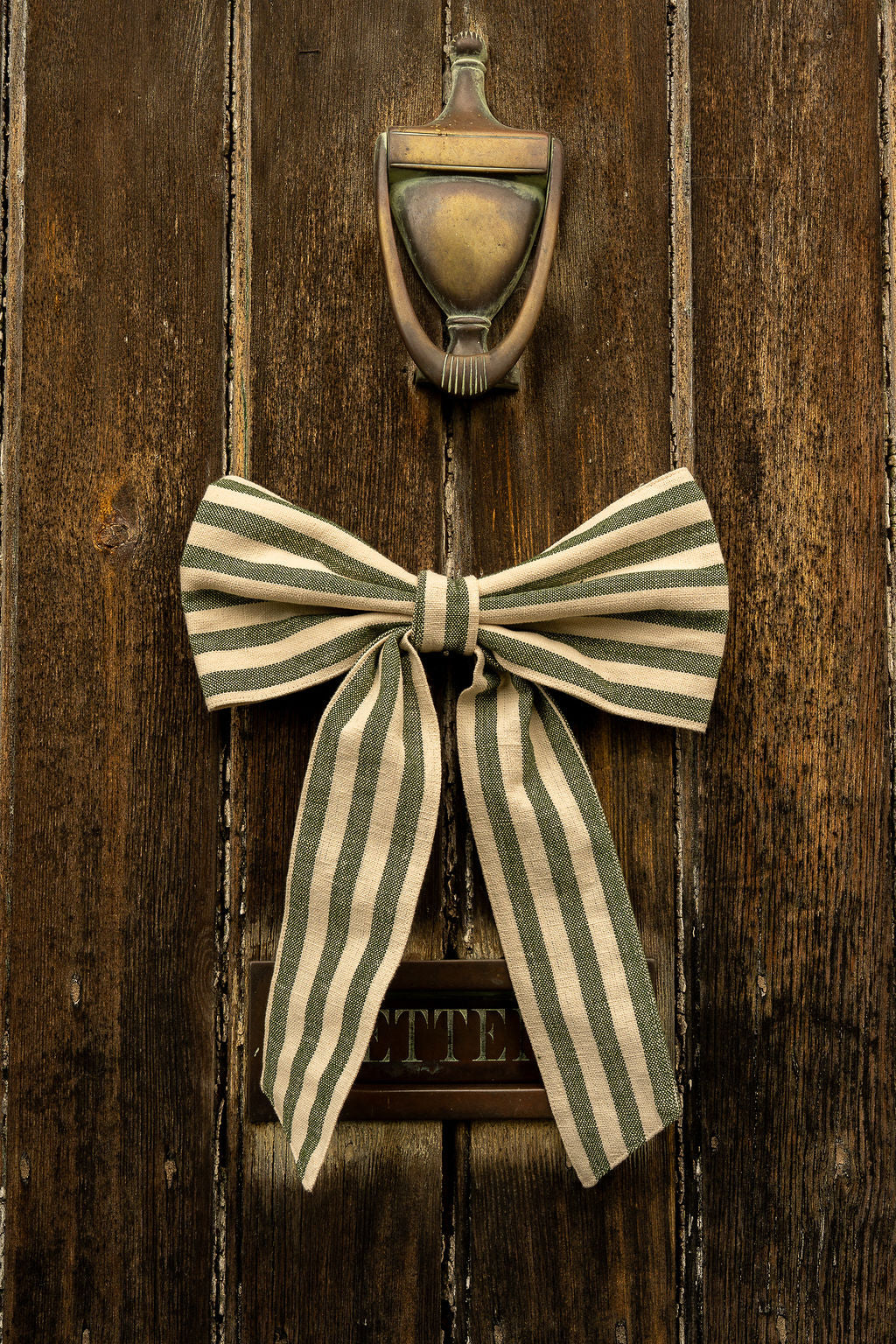 Stripe Bow - Wall Decoration