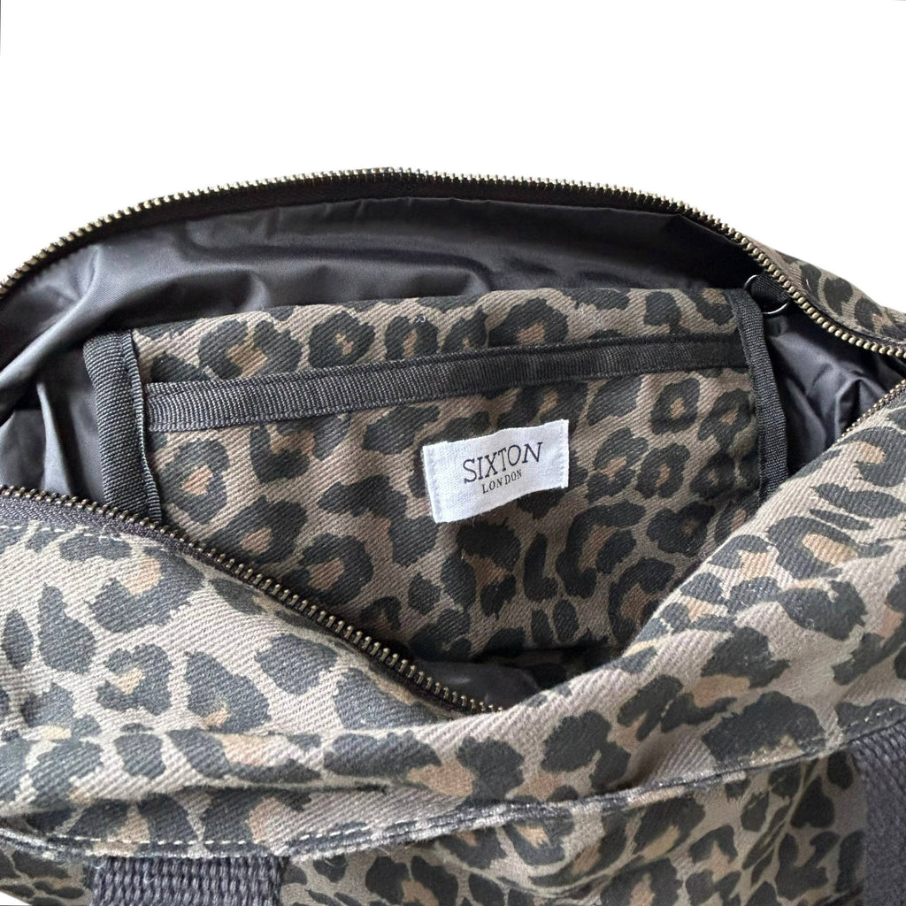 Day trip small tote bag - Grey Leopard print